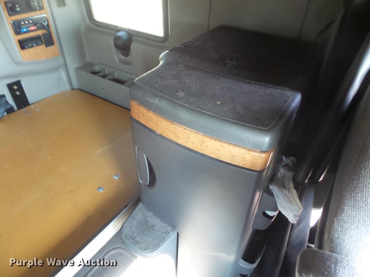 image for item DC5436 2012 International ProStar Plus Eagle semi truck