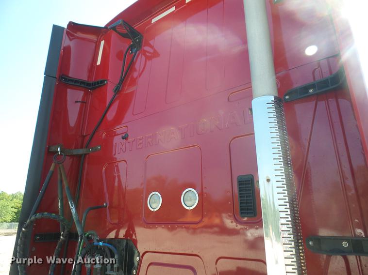 image for item DC5436 2012 International ProStar Plus Eagle semi truck