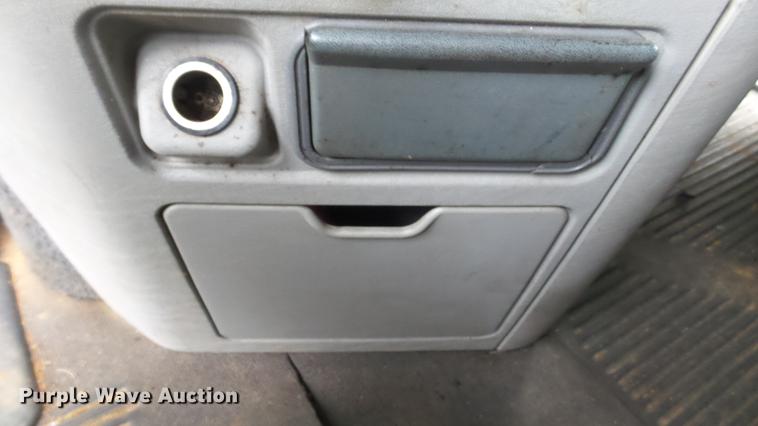 image for item DC5728 2006 Freightliner Columbia semi truck