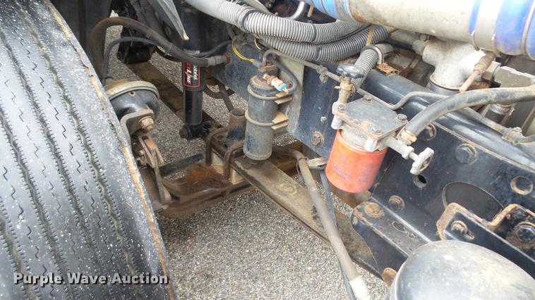 image for item DC5728 2006 Freightliner Columbia semi truck