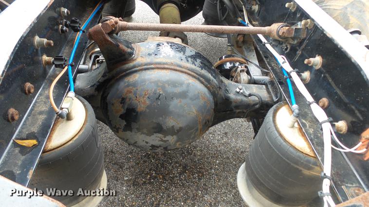 image for item DC5728 2006 Freightliner Columbia semi truck