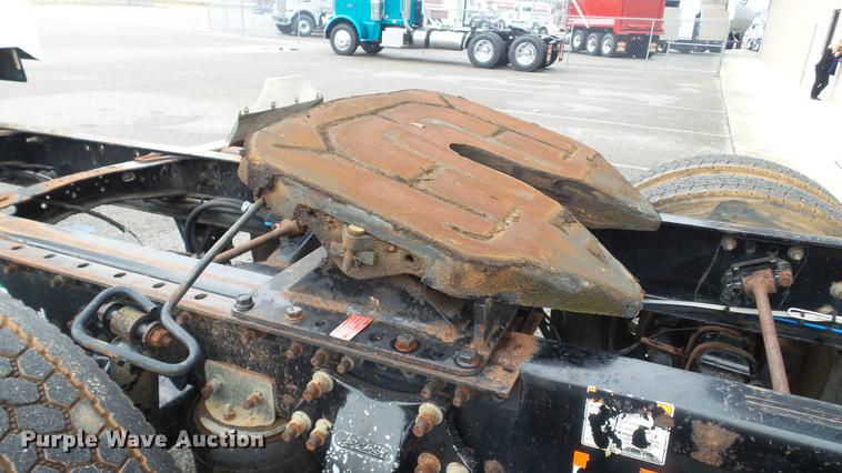 image for item DC5728 2006 Freightliner Columbia semi truck