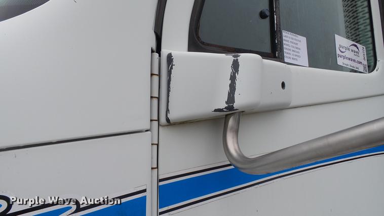 image for item DC5728 2006 Freightliner Columbia semi truck