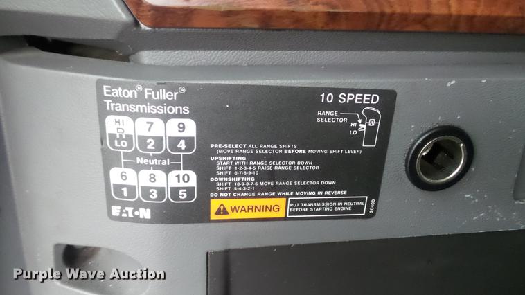 image for item DC5730 2007 Mack CXP613 semi truck