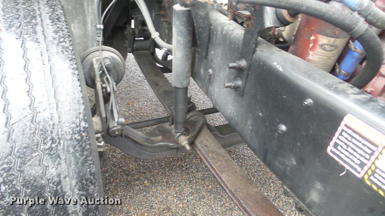 image for item DC5730 2007 Mack CXP613 semi truck