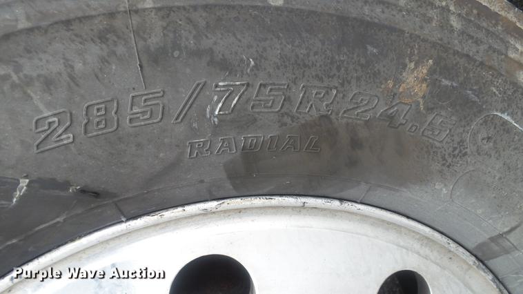 image for item DC5730 2007 Mack CXP613 semi truck