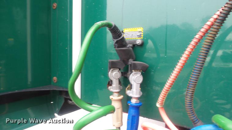 image for item DC5730 2007 Mack CXP613 semi truck