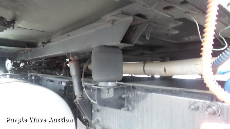 image for item DC5730 2007 Mack CXP613 semi truck