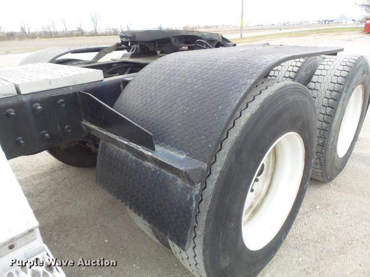 image for item DC7491 1998 Mack CH613 semi truck