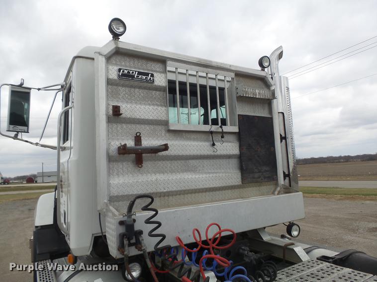 image for item DC7491 1998 Mack CH613 semi truck