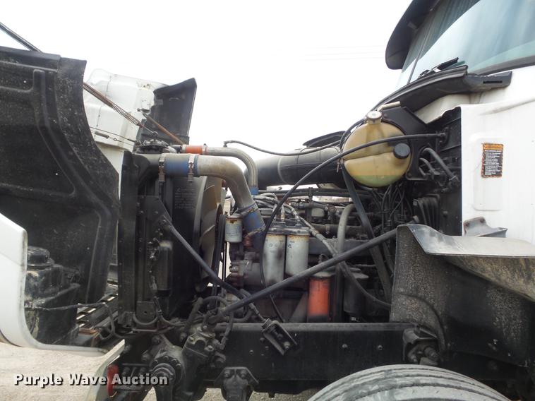 image for item DC7491 1998 Mack CH613 semi truck