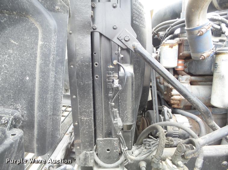 image for item DC7491 1998 Mack CH613 semi truck