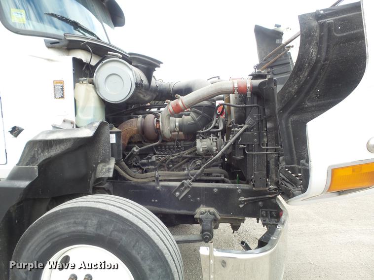 image for item DC7491 1998 Mack CH613 semi truck