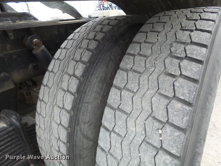 image for item DC7491 1998 Mack CH613 semi truck