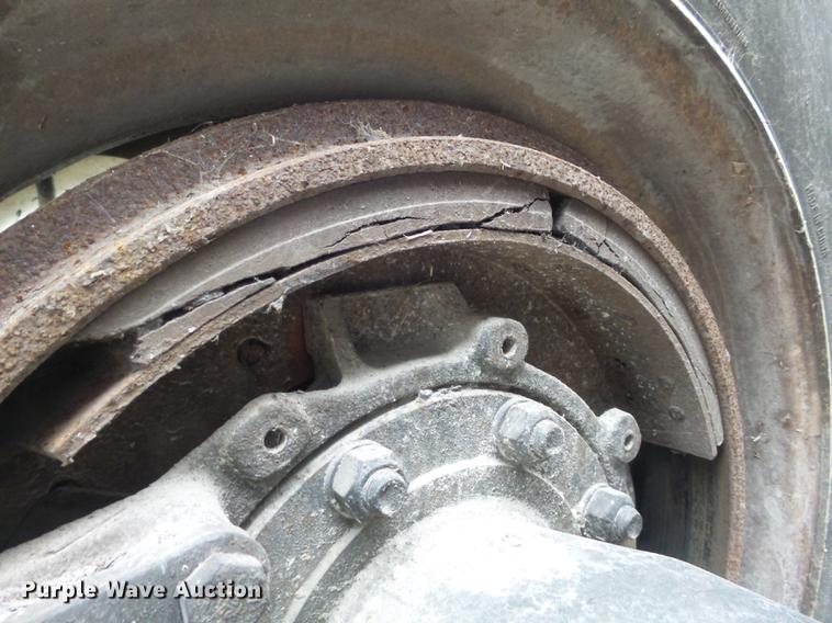 image for item DC7491 1998 Mack CH613 semi truck