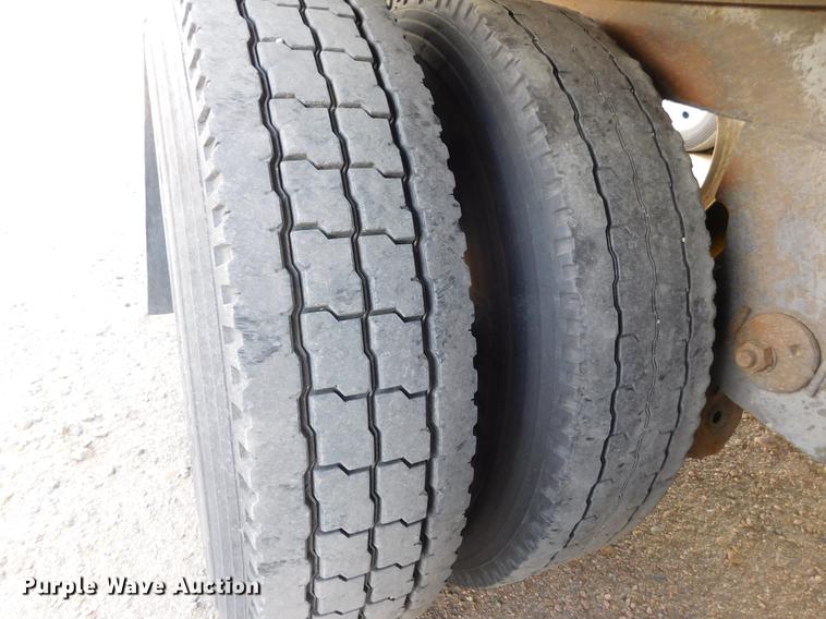 image for item DC8491 2000 Great Dane 7811TZ-1AX refrigerated van trailer