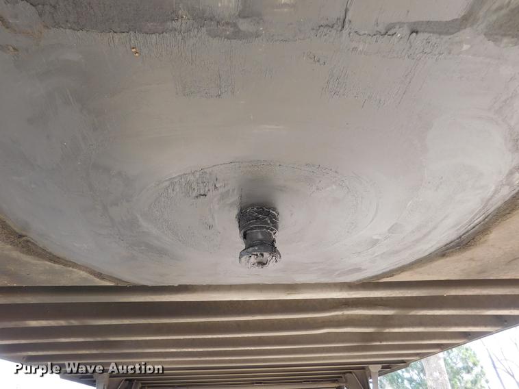 image for item DC8492 2000 Great Dane 7811TZ-1A refrigerated van trailer