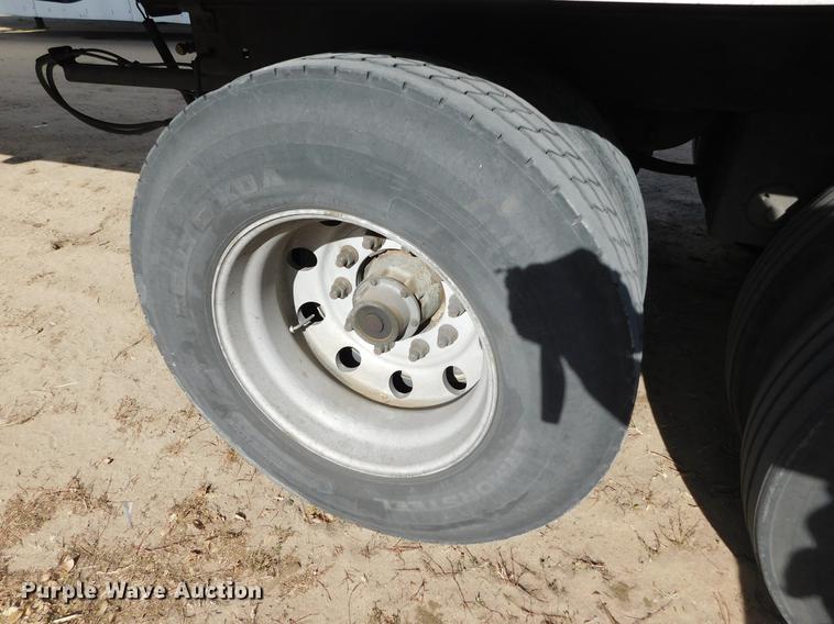 image for item DC8492 2000 Great Dane 7811TZ-1A refrigerated van trailer