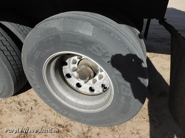 image for item DC8492 2000 Great Dane 7811TZ-1A refrigerated van trailer