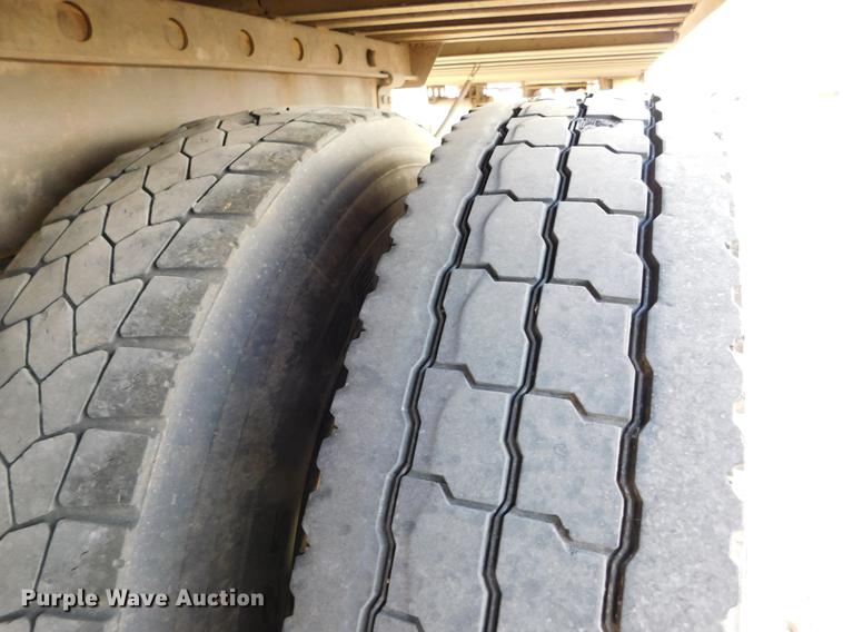 image for item DC8492 2000 Great Dane 7811TZ-1A refrigerated van trailer