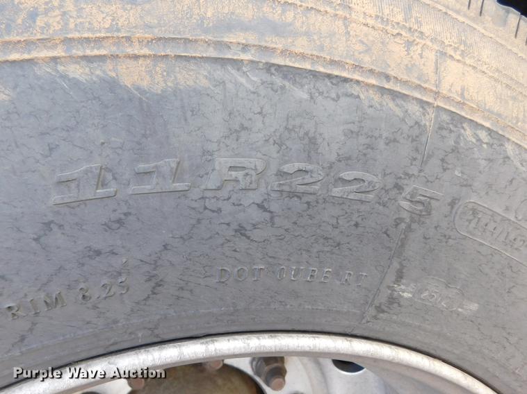 image for item DC8492 2000 Great Dane 7811TZ-1A refrigerated van trailer