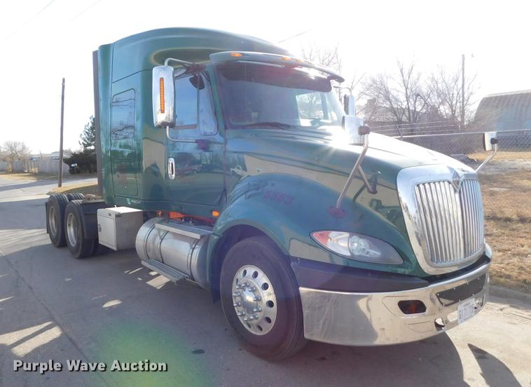 image for item DC8493 2012 International ProStar Plus semi truck