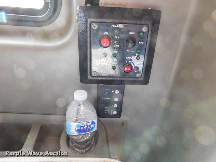 image for item DC8493 2012 International ProStar Plus semi truck