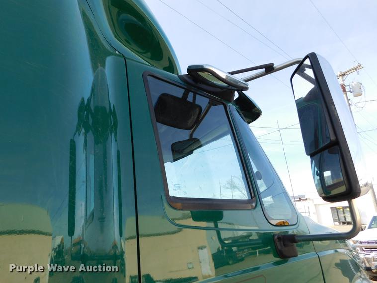 image for item DC8493 2012 International ProStar Plus semi truck