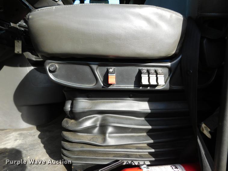 image for item DC8493 2012 International ProStar Plus semi truck