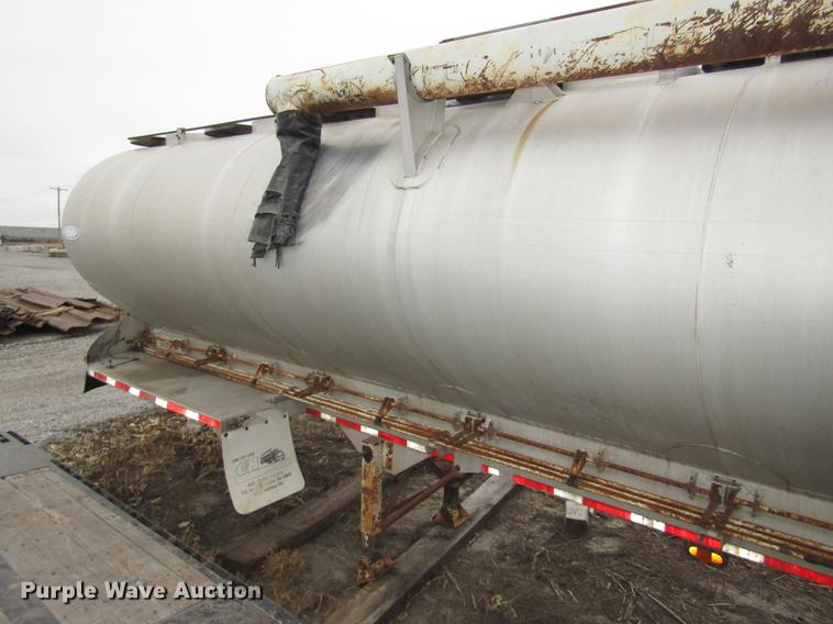 image for item DD2965 1998 Ledwell bulk feed trailer