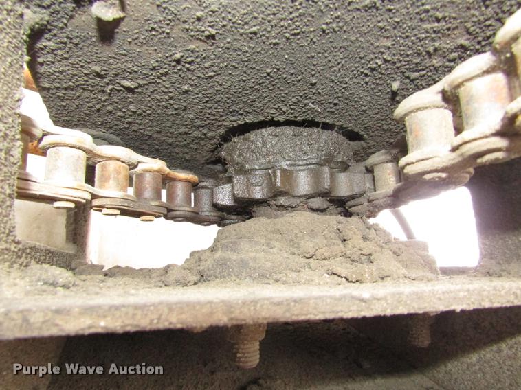 image for item DD2965 1998 Ledwell bulk feed trailer