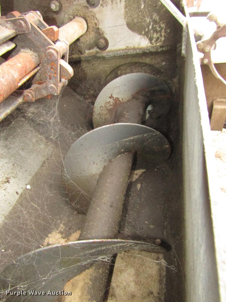 image for item DD2965 1998 Ledwell bulk feed trailer