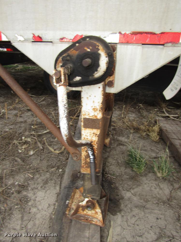 image for item DD2965 1998 Ledwell bulk feed trailer