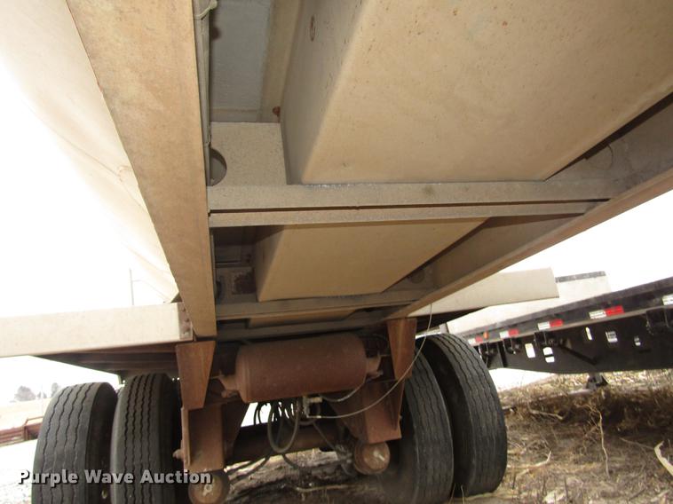 image for item DD2965 1998 Ledwell bulk feed trailer