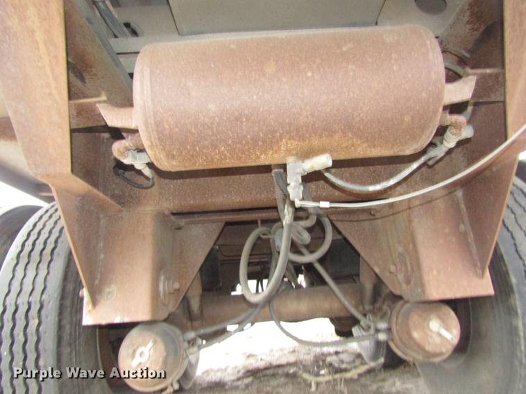 image for item DD2965 1998 Ledwell bulk feed trailer