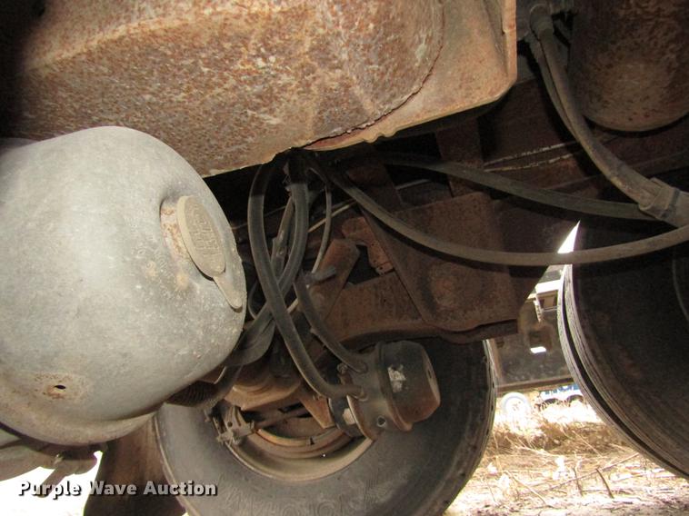 image for item DD2965 1998 Ledwell bulk feed trailer