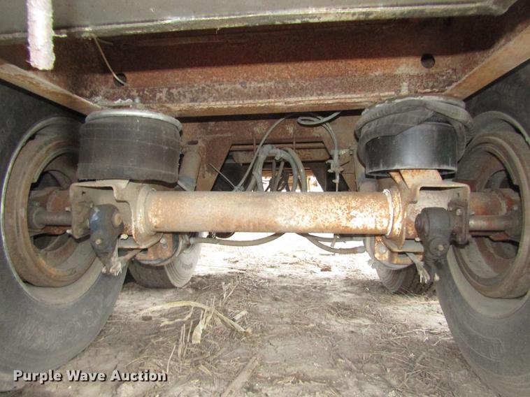 image for item DD2965 1998 Ledwell bulk feed trailer