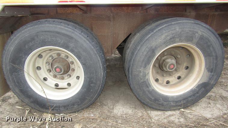 image for item DD2965 1998 Ledwell bulk feed trailer