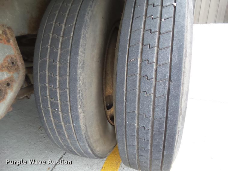 image for item DH9451 1994 Trailmobile G1JA-1RAY dry van trailer