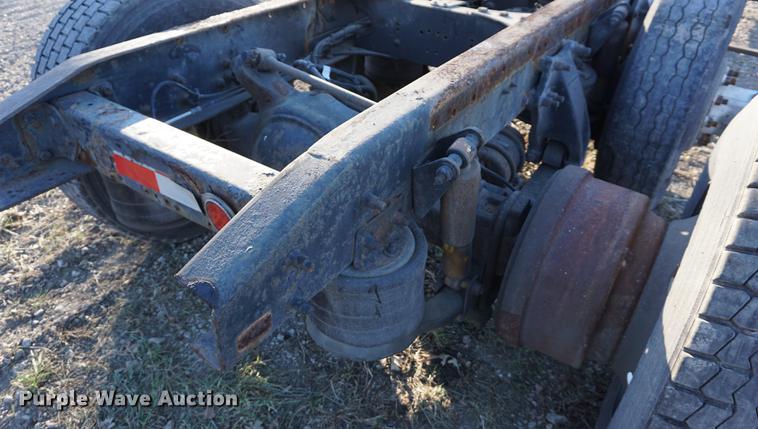 image for item DN9455 1998 Freightliner rear end