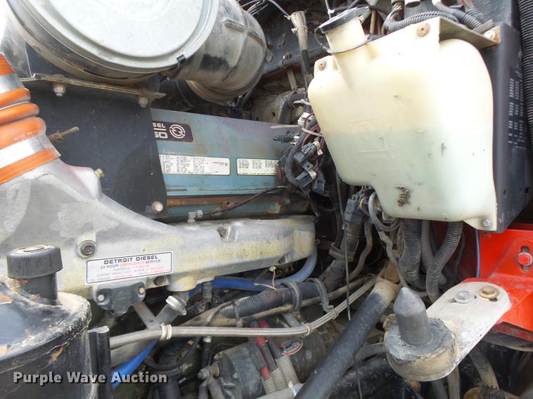 image for item G1979 1999 Kenworth T600 semi truck