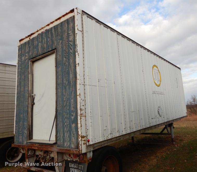 image for item J5597 1984 Pike dry van trailer