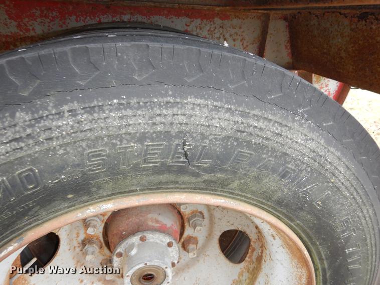 image for item J5597 1984 Pike dry van trailer