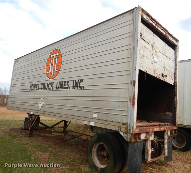 image for item J5598 1984 Great Dane V10-700 dry van trailer