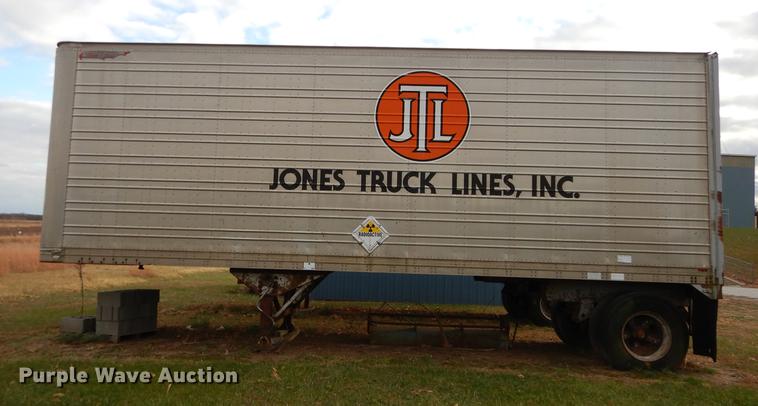 image for item J5598 1984 Great Dane V10-700 dry van trailer