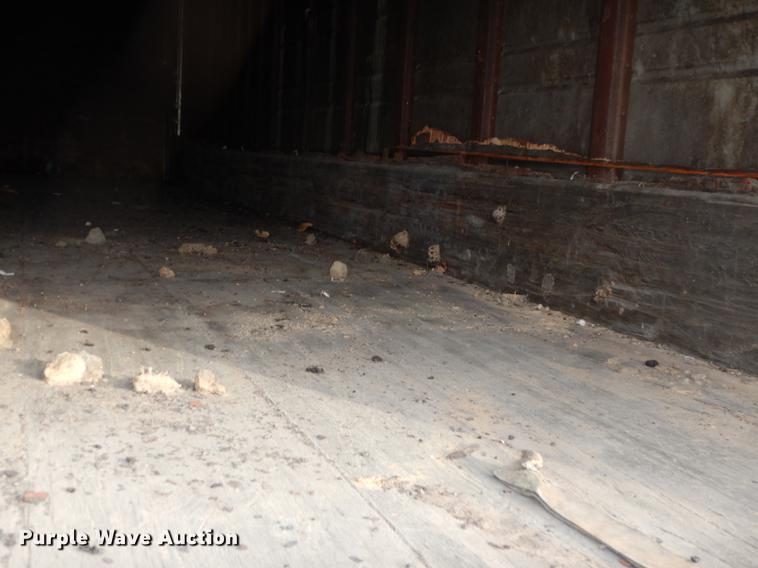 image for item J5598 1984 Great Dane V10-700 dry van trailer