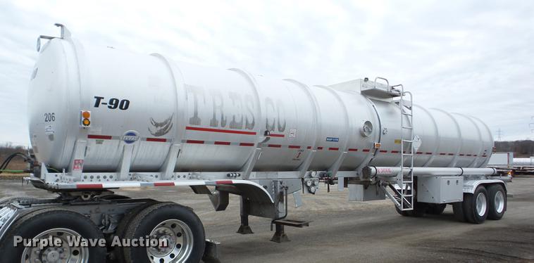 image for item J8549 2014 Tytal tank trailer