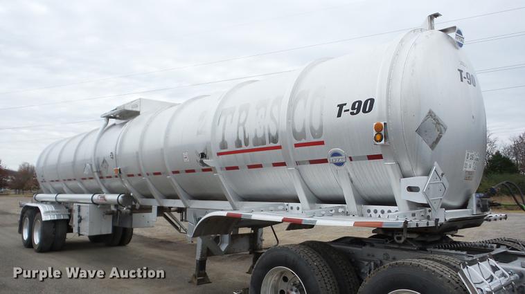 image for item J8549 2014 Tytal tank trailer