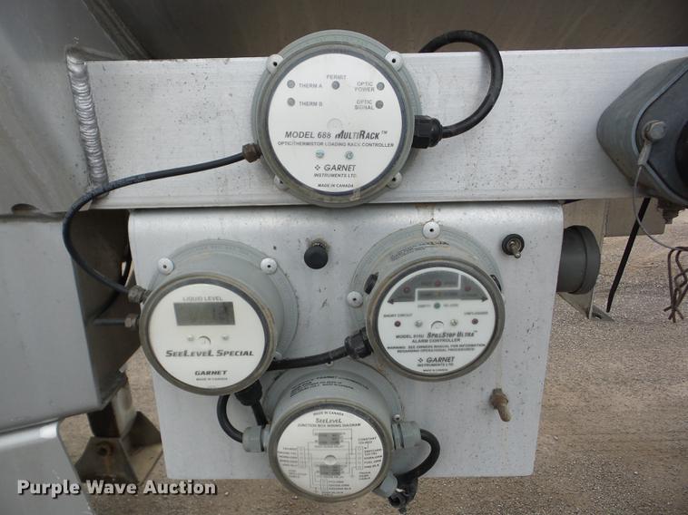 image for item J8549 2014 Tytal tank trailer