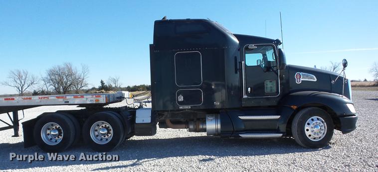 image for item K6315 2008 Kenworth T660 semi truck